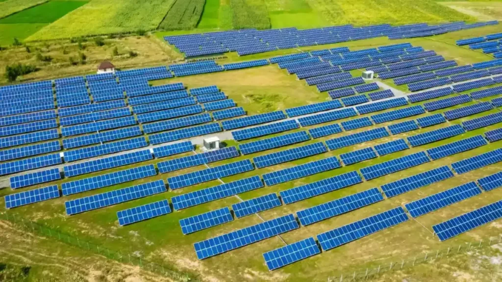 alt="Sustainability Report 2017-2018"